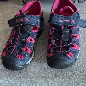 Kamik Kids' Navy and Pink Sandals